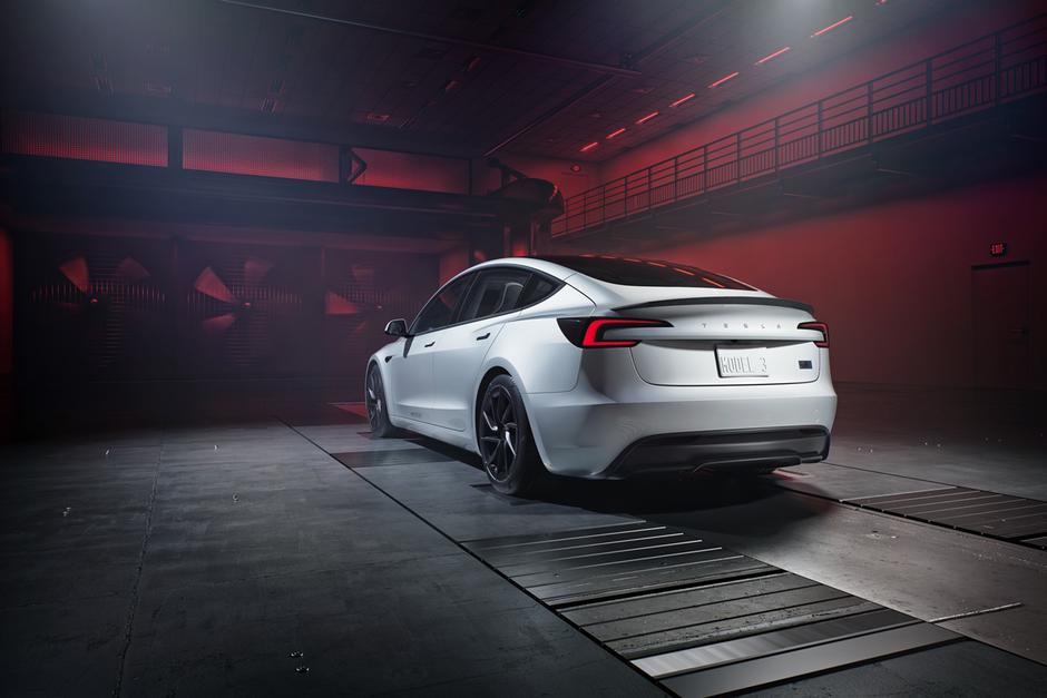 Tesla model 3 performance | Avtor: Tesla