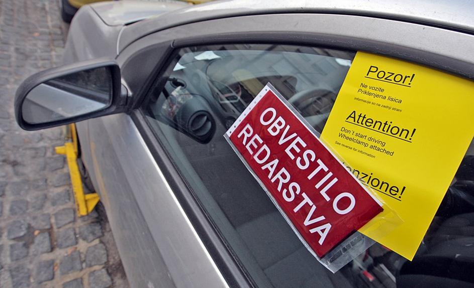 Lisičenje na Avčinovi ulici 