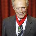 Clint Eastwood je bil ob prejetju medalje presrečen. (Foto: AFP)