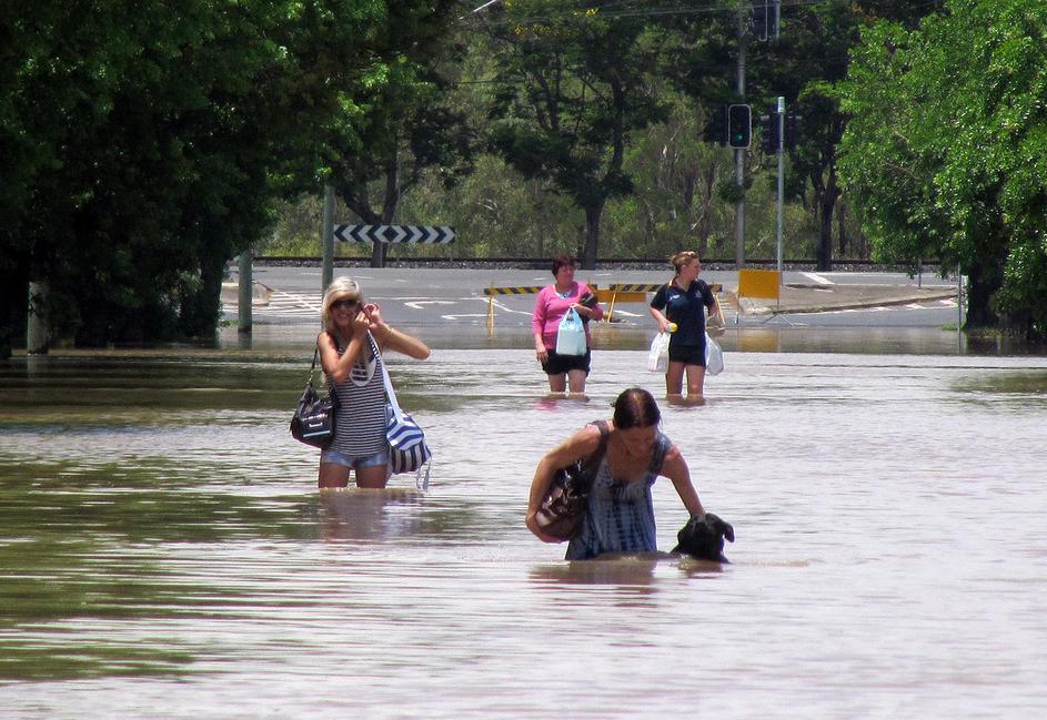 poplave, Avstralija, reševalci, narasle vode