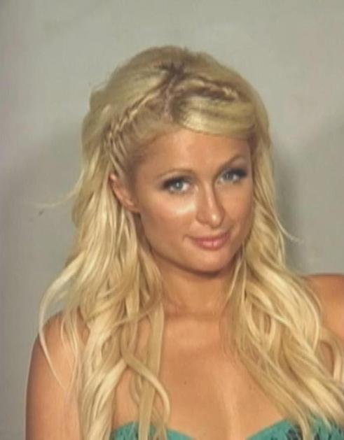 Paris Hilton so v Las Vegasu aretirali zaradi posedovanja kokaina. Obsojena je b