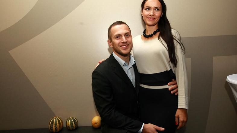 Nekdanji smučar Jure Košir je že nekaj let srečno poročen z Alenko Ružič.