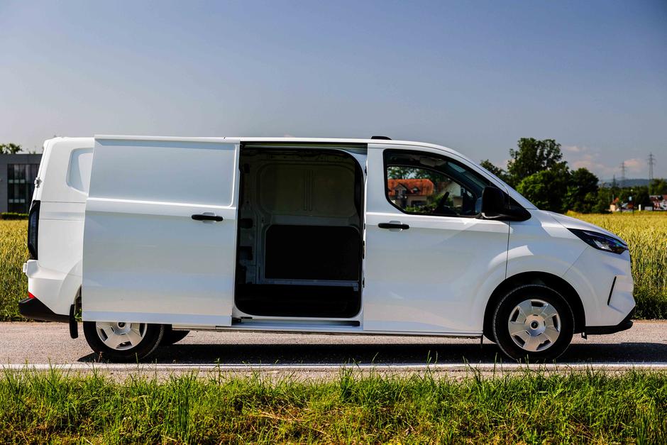 Ford Transit Custom | Avtor: Saša Despot