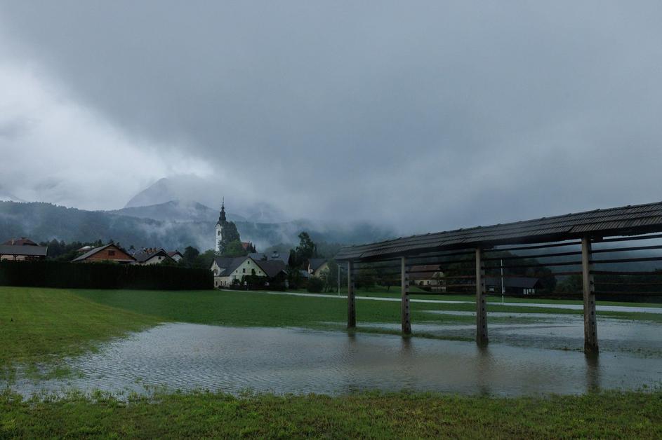 neurje nevihta poplave Cerklje