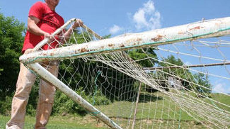 Mihaela je že drugi otrok, na katerega je padel ta nogometni gol.