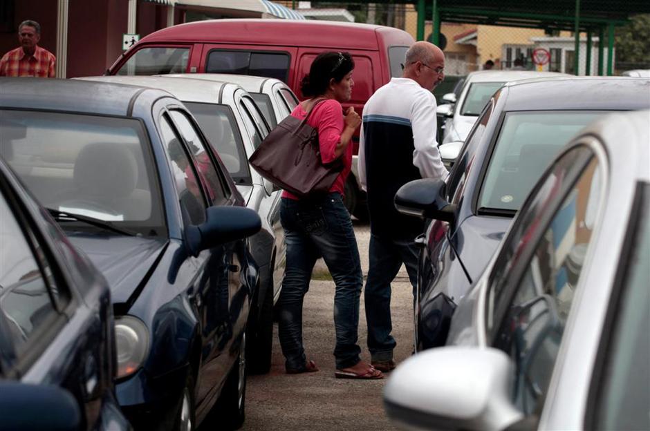 Prodaja avtomobilov na Kubi | Avtor: Reuters