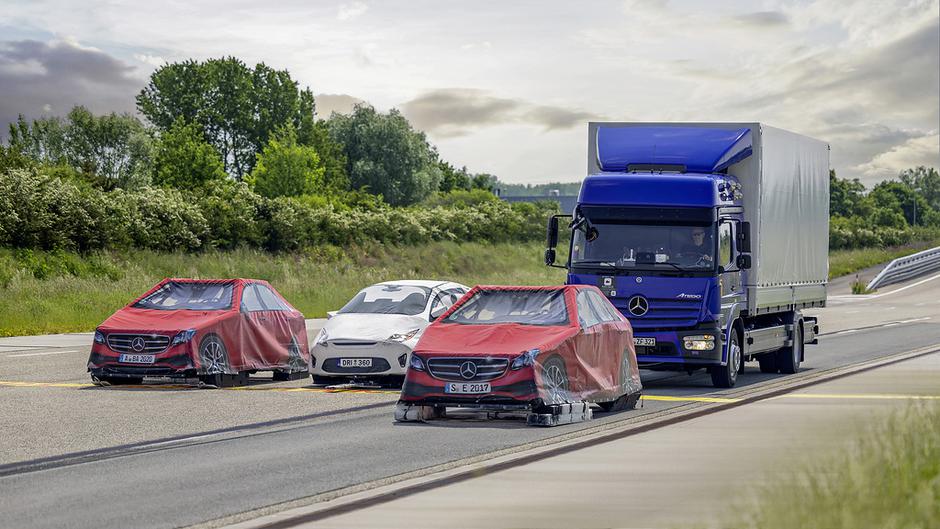 Varnost tovornjakov Mercedes-benz | Avtor: Mercedes-Benz