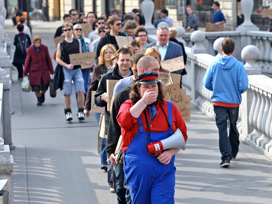 vlak, sociala, ljubljana, študenti, mesec sociale