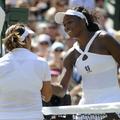 Venus Williams je Tamarine Tanasugarn premagala po uri in pol igre s 6:4 in 6:3.