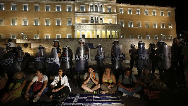 Protest pred grškim parlamentom