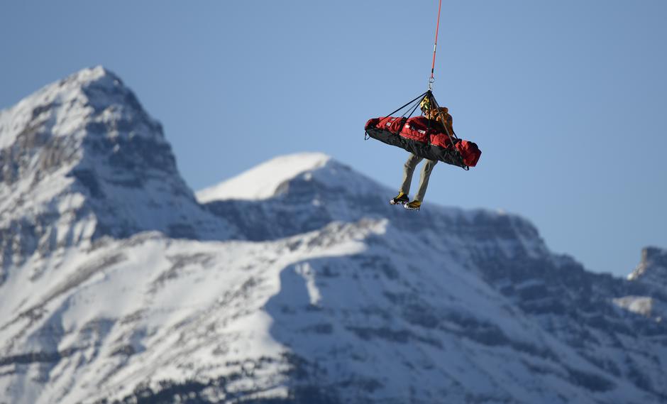 Lake Louise smuk helikopter | Avtor: Epa