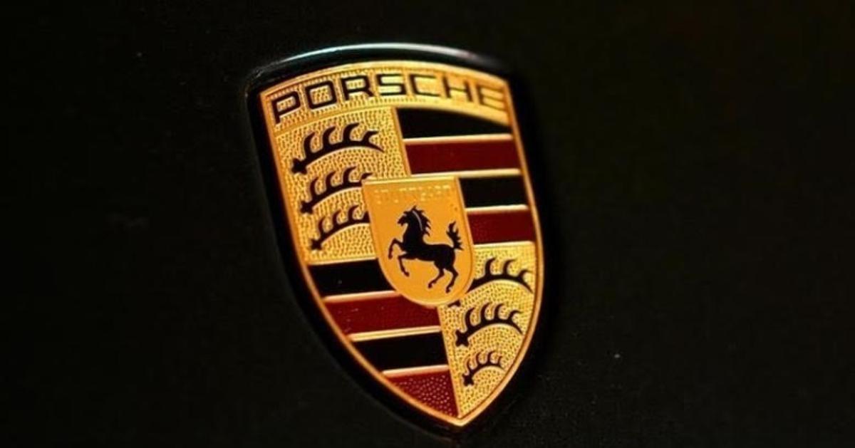 Beim günstigsten Porsche können Sie Motor und Batterie ausbauen