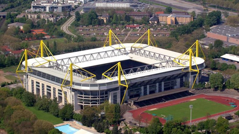 Signal Iduna Park, Westfalen