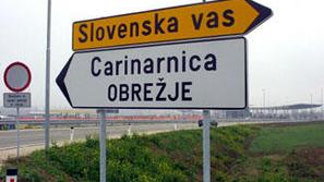 Zares opozarja na domnevno negativne posledice premeščanja policistov s schengen