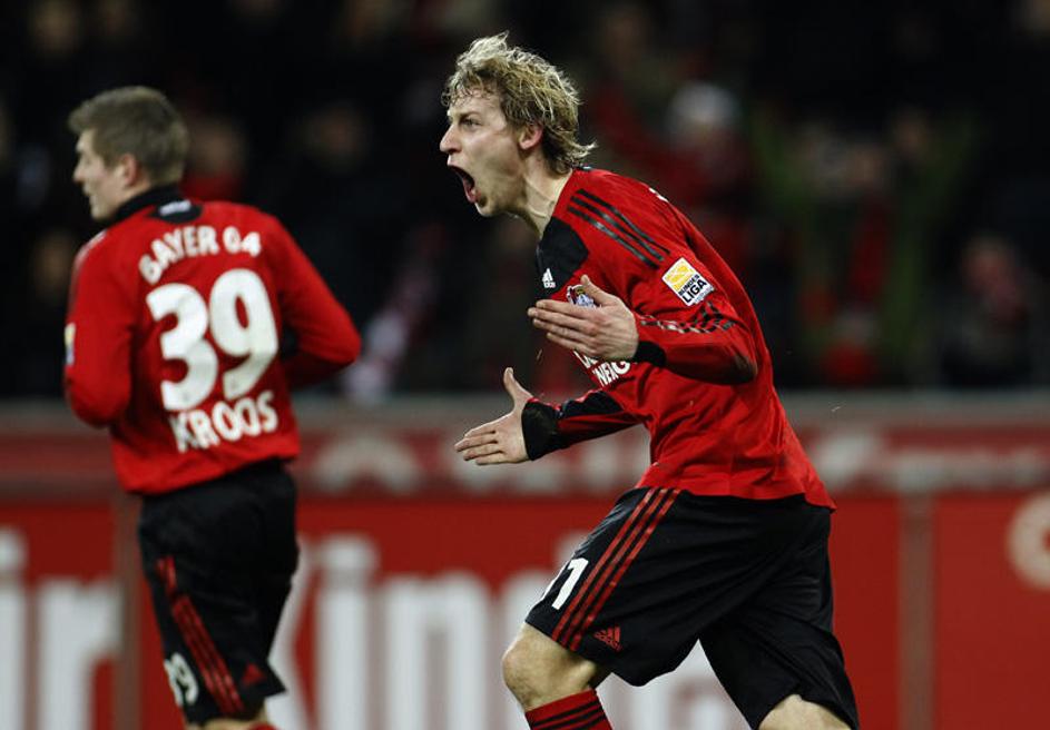 Bayerjev Stefan Kiessling je prvi strelec Bundeslige. (Foto: Reuters)