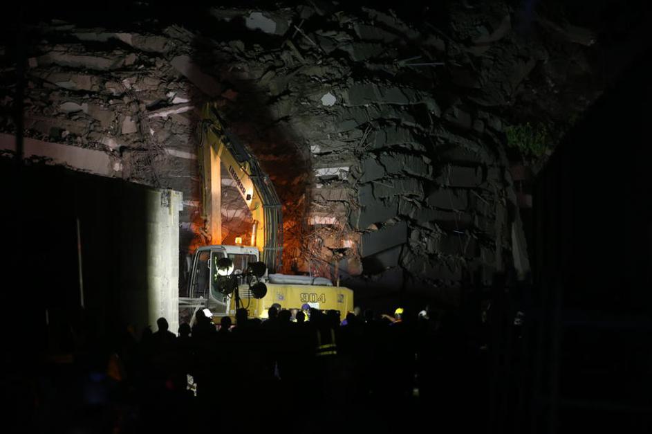 Zrušenje stolpnice v Lagosu