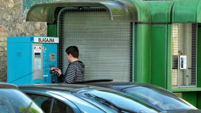 Prve nove parkomate bodo postavili na Prulah, Mirju in v okolici Parmove ulice z