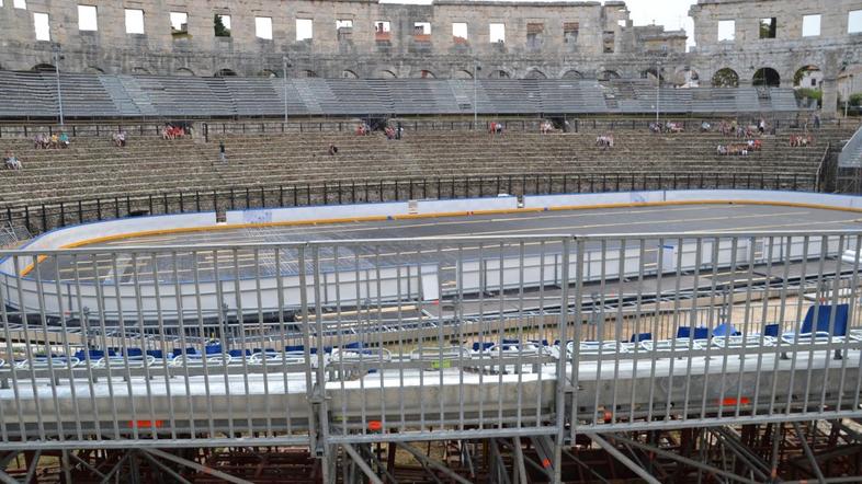 arena pula hokej spektakel