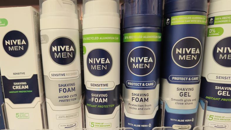 nivea gel za britje sensitive cena nemčija slovenija spar mercator dm