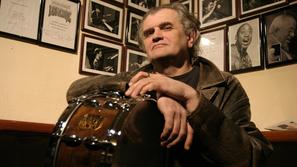 Drago Gajo nadomestnih prostorov za delovanje jazzovskega kluba društva Jazz Clu