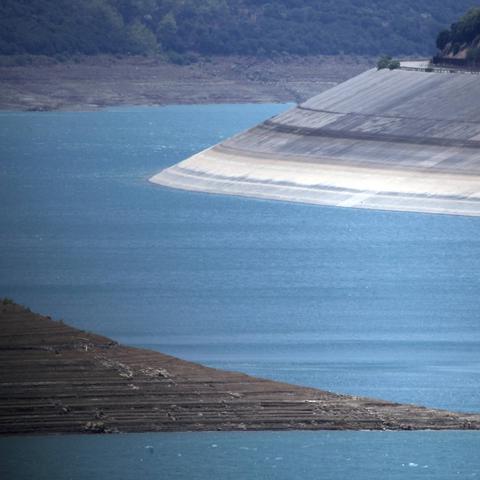 Jezero Mornos, Grčija