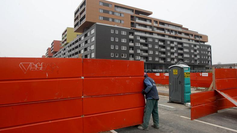 Če bodo cene stanovanj znižali na 2.200 evrov za kvadratni meter, bodo tisti, ki