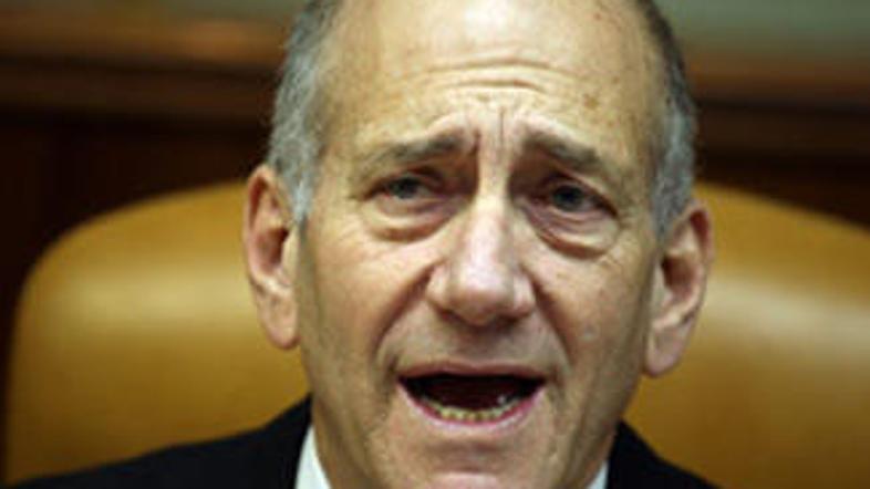 Izraelski premier Ehud Olmert bi premierje s Hamasom sklenil šele, ko bo se v do