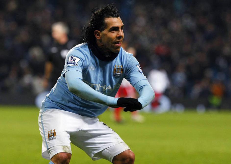 Carlos Tevez je izjemno predstavo kronal s hat-trickom. (Foto: Reuters)