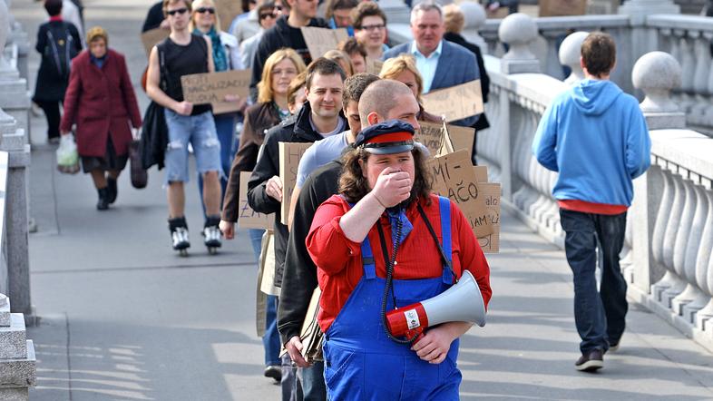 vlak, sociala, ljubljana, študenti, mesec sociale