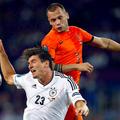 Gomez Heitinga Nizozemska Nemčija Harkiv Euro 2012