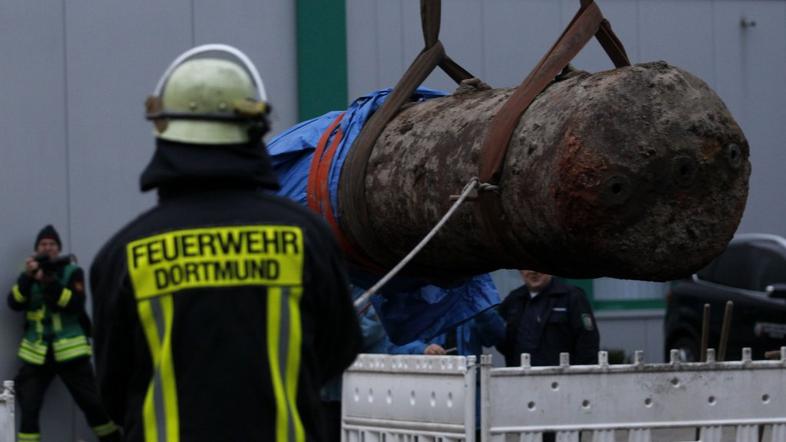 Odstranjevanje bombe