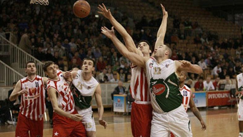 Košarkarji Olimpije so povozili Beograjsko Crveno zvezdo.