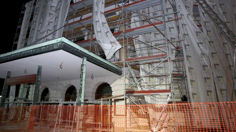 V Operi opravljajo zaključna obrtniška dela, prejšnji teden pa je ministrstvo ob