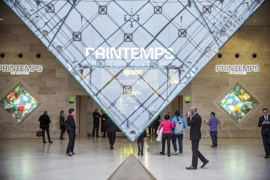 Carrousel du Louvre | Avtor: EPA/ETIENNE LAURENT