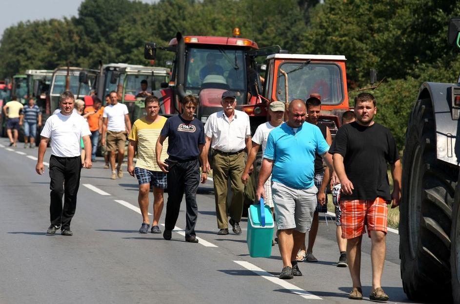 protest kmetov