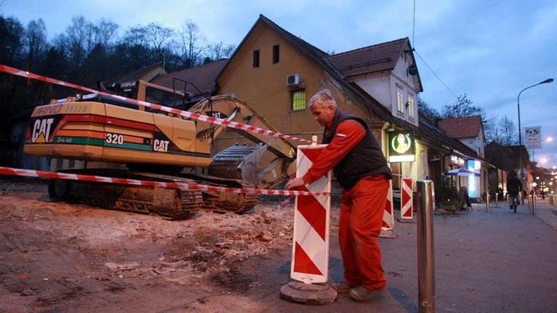 Stroški za rušenje podrtije ob Celovški cesti so bili več kot pol milijona evrov