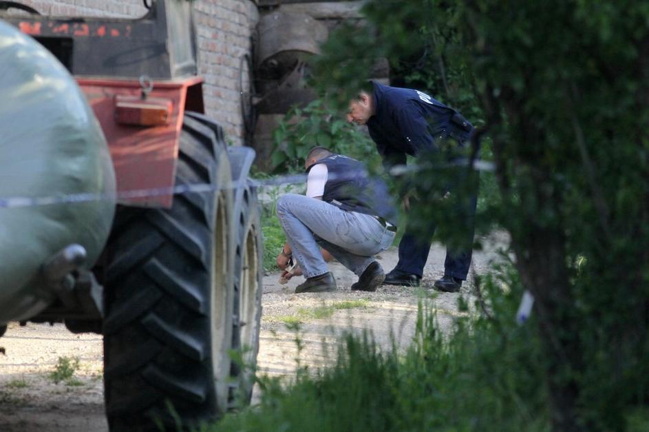 deček umrl pod kolesi prikolice traktorja, hampovica, hrvaška