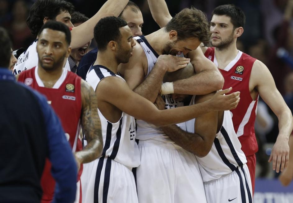 (Anadolu Efes - Olympiacos)