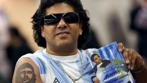 Diego Maradona je čez noč postal največja selektorska zvezda na svetu.