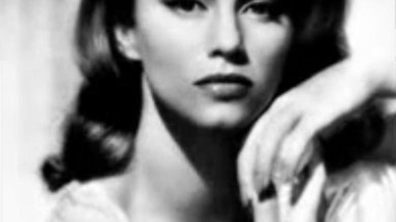 Linda Christian