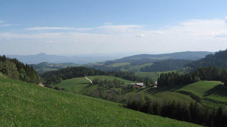 Pohorje s svojimi naravnimi znamenitosti ponuja številne možnosti za preživljenj