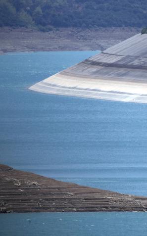 Jezero Mornos, Grčija