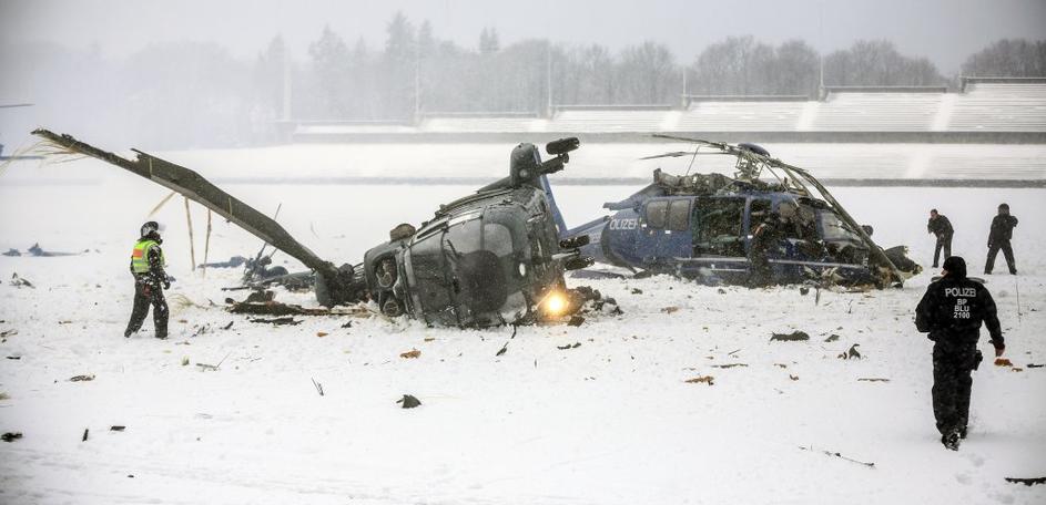 Strmoglavljenje helikopterja