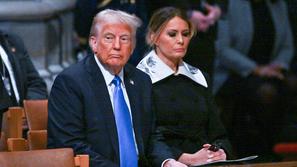 Donald Trump Melania Trump pogreb J. Carter