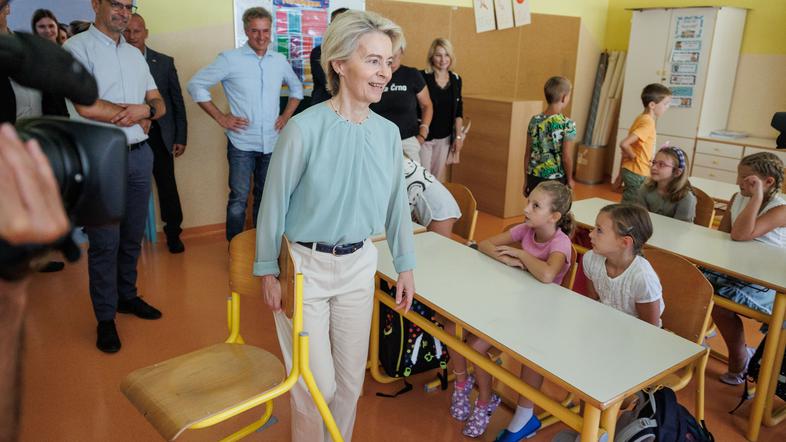 Ursula von der Leyen in Robert Golob na obisku Črna na Koroškem