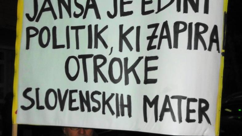 Protesti proti Janši