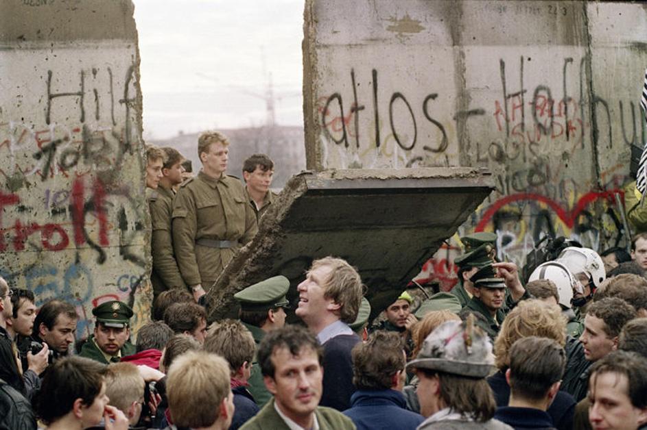 Berlinski zid je padel 9. novembra 1989. Foto: AFP